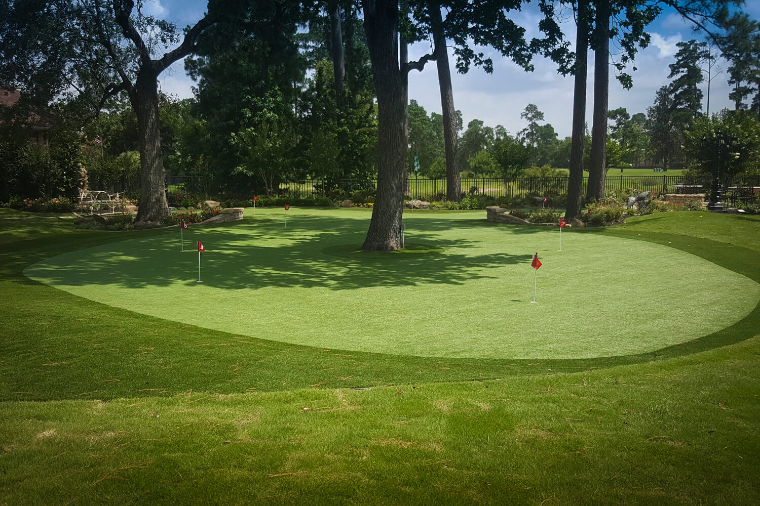 Putting Green Installation in Bedford, NY & Greenwich, CT | Total Turf Inc.